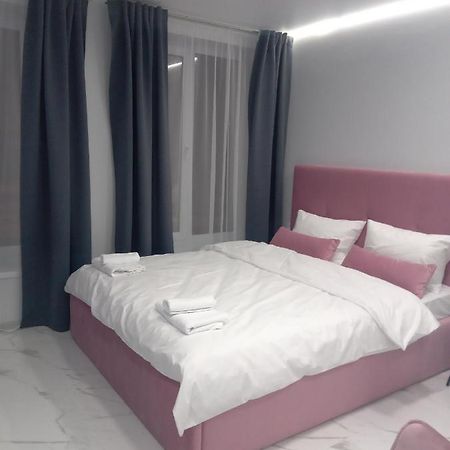 New Apartments Vip 3 Львов Экстерьер фото