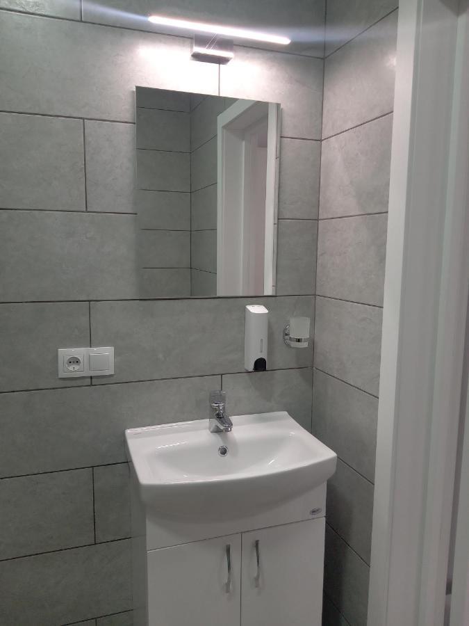 New Apartments Vip 3 Львов Экстерьер фото